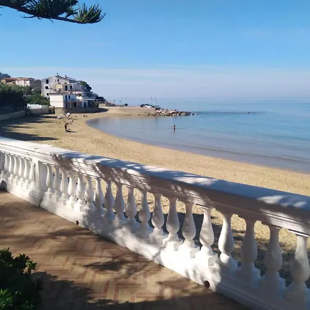 아파트 Vacanze De Simone Zona Pozzillo 카스텔라바테
